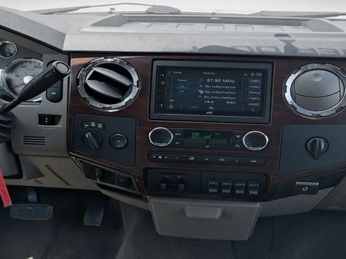 Used 2010 Ford F350 Lariat AWD/4WD image 12