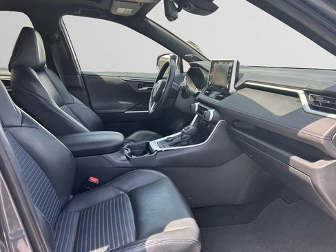 Used 2020 Toyota RAV4 XSE AWD/4WD image 16