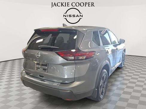 New 2026 Nissan Rogue SV w/ Cold Weather Package image 5