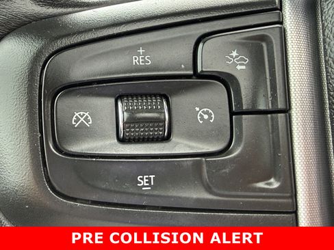 Used 2022 GMC Yukon SLT AWD/4WD image 27
