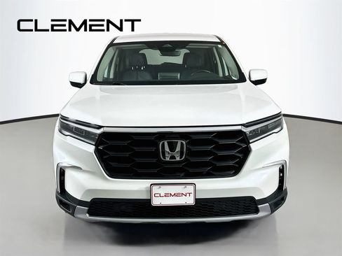 Used 2025 Honda Pilot EX-L image 3