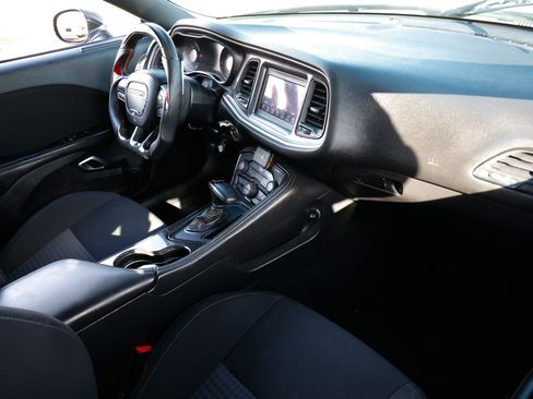 Used 2020 Dodge Challenger R/T w/ Blacktop Package image 21