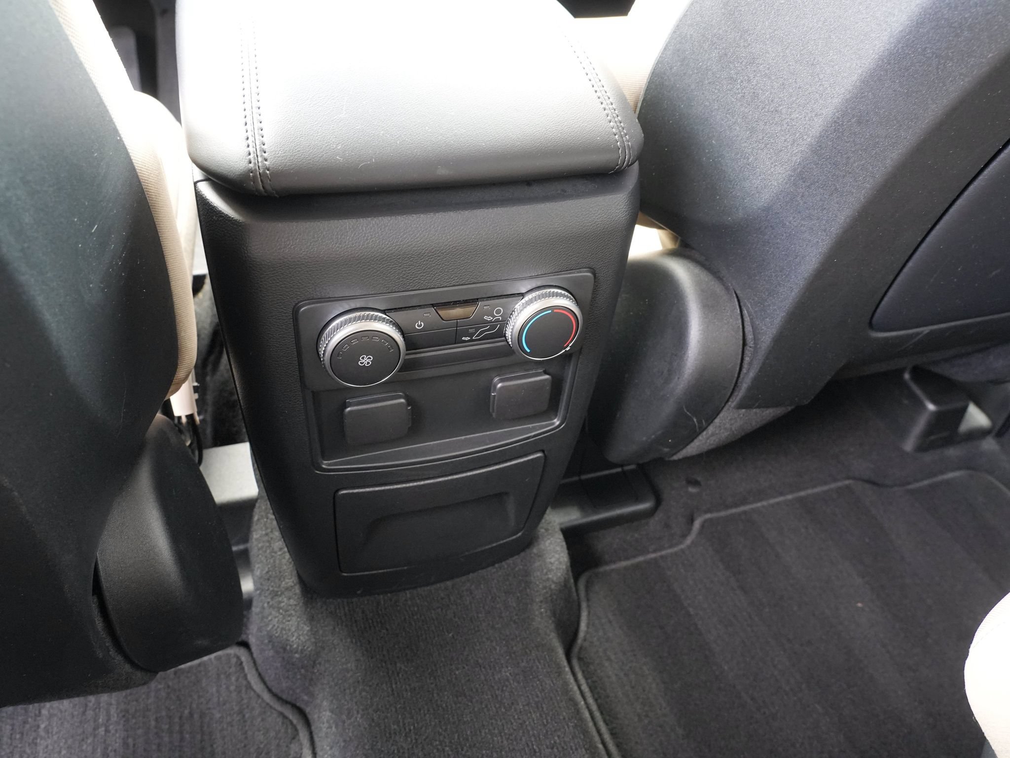 Used 2020 Ford Explorer 4WD image 26