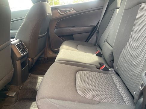 Used 2024 Kia Sportage LX FWD image 15