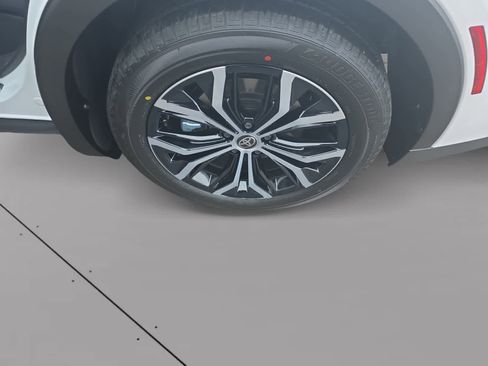 Used 2026 Toyota Crown AWD/4WD image 19