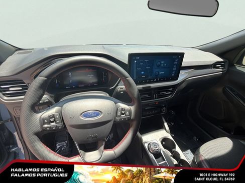 Used 2025 Ford Escape ST-Line w/ Tech Pack #1 FWD image 15