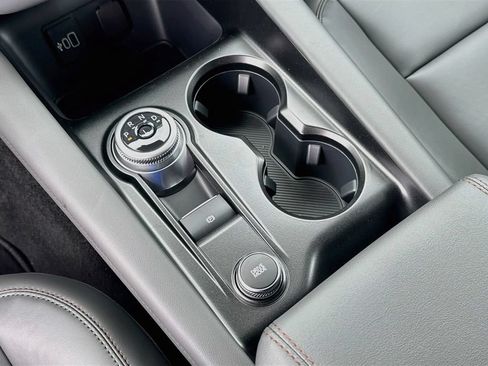 New 2026 Ford Explorer Active w/ Active Comfort Package RWD image 17