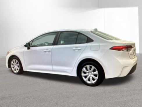 Used 2024 Toyota Corolla LE FWD image 6