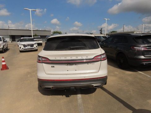 Used 2019 Lincoln Nautilus Black Label AWD/4WD image 8