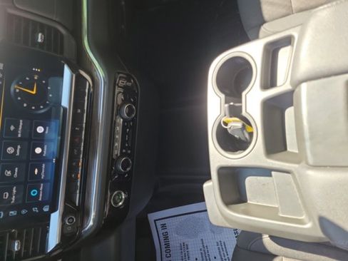 Used 2023 Chevrolet Silverado 1500 LT AWD/4WD image 14
