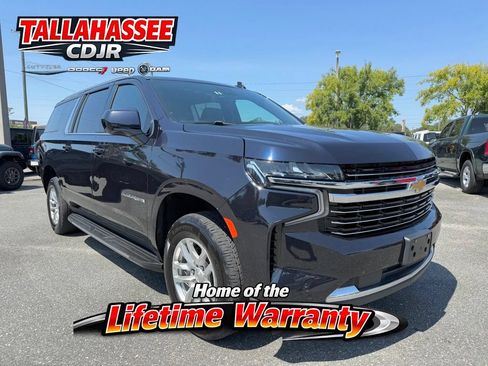 Used 2024 Chevrolet Suburban LT AWD/4WD image 1