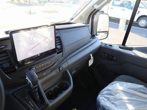 New 2026 Ford Transit 250 148 Medium Roof RWD image 19