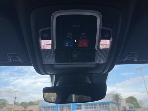 Used 2022 RAM 1500 Laramie RWD image 30