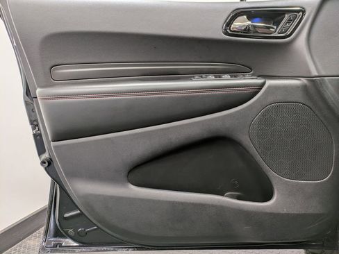 Used 2025 Dodge Durango GT image 8