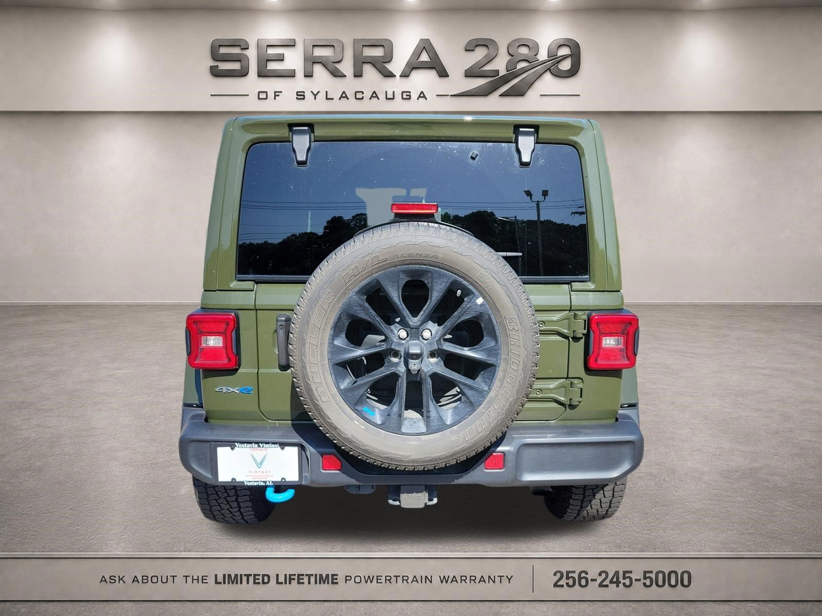 Used 2022 Jeep Wrangler Unlimited Sahara w/ Cold Weather Group AWD/4WD image 6