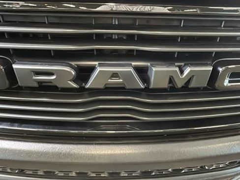 Used 2023 RAM 1500 Laramie AWD/4WD image 8