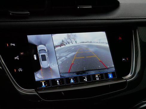 Certified 2024 Cadillac XT6 Sport w/ Technology Package image 31