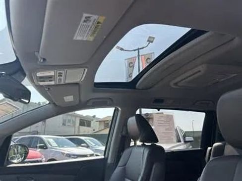 Used 2016 Honda Odyssey Touring Elite image 27