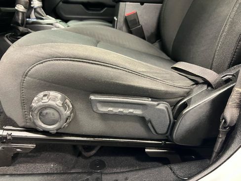 Used 2020 Jeep Gladiator Overland image 7