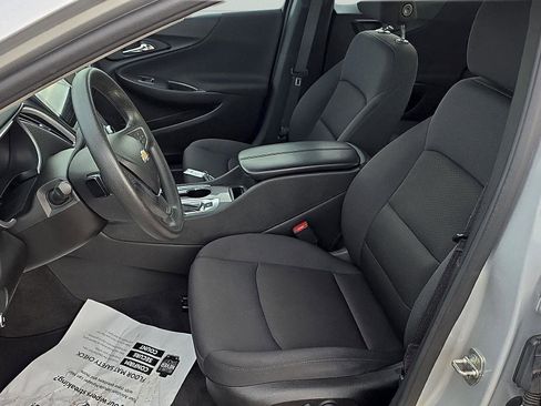 Used 2022 Chevrolet Malibu LT image 14