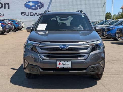 Certified 2025 Subaru Forester Premium AWD/4WD image 2