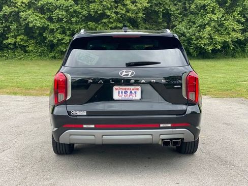 Used 2024 Hyundai Palisade Limited AWD/4WD image 6