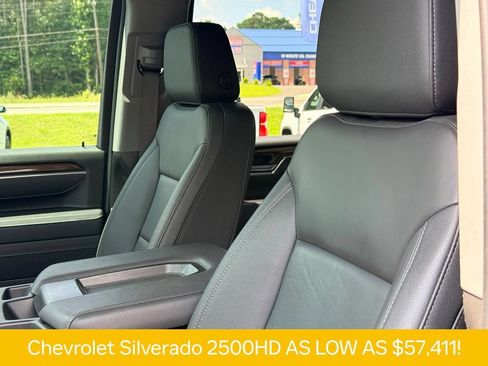 Used 2025 Chevrolet Silverado 2500 LT w/ Trail Boss Package AWD/4WD image 19