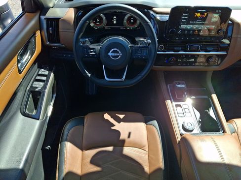 Certified 2023 Nissan Pathfinder Platinum AWD/4WD image 14