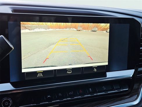 Used 2022 Chevrolet Silverado 1500 LT image 16