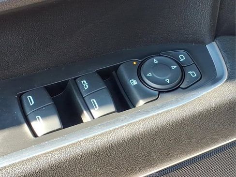 Used 2023 Chevrolet Silverado 1500 LT AWD/4WD image 16