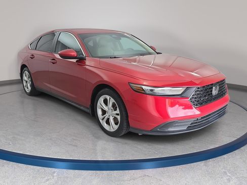 Used 2023 Honda Accord LX image 3