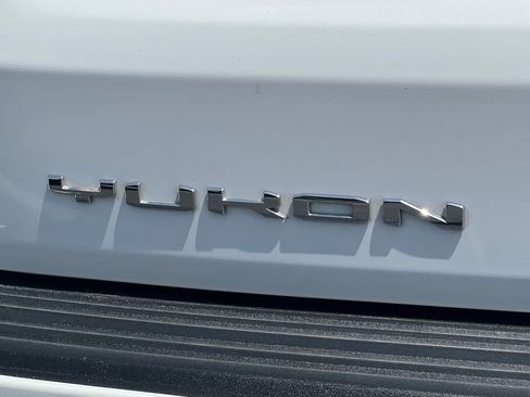 Used 2025 GMC Yukon Denali Ultimate AWD/4WD image 50
