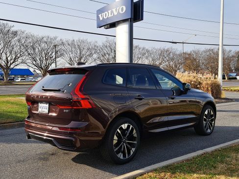 New 2026 Volvo XC60 B5 Plus w/ Climate Package image 3
