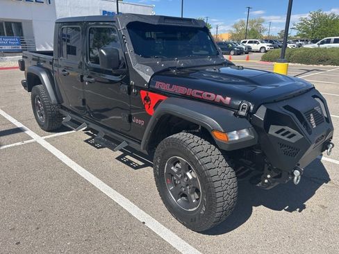 Used 2023 Jeep Gladiator Rubicon w/ Cold Weather Group image 3
