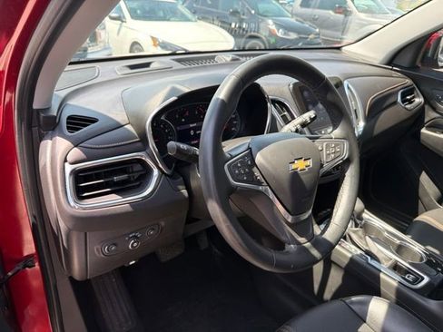 Used 2023 Chevrolet Equinox Premier AWD/4WD image 16