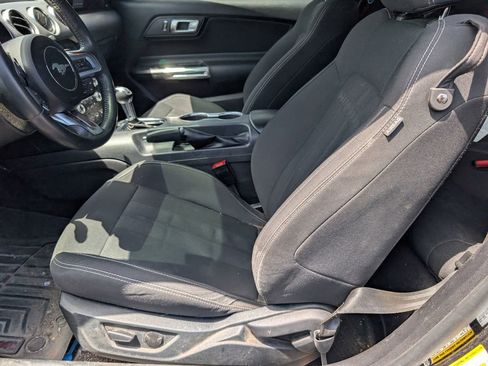 Used 2023 Ford Mustang GT RWD image 9