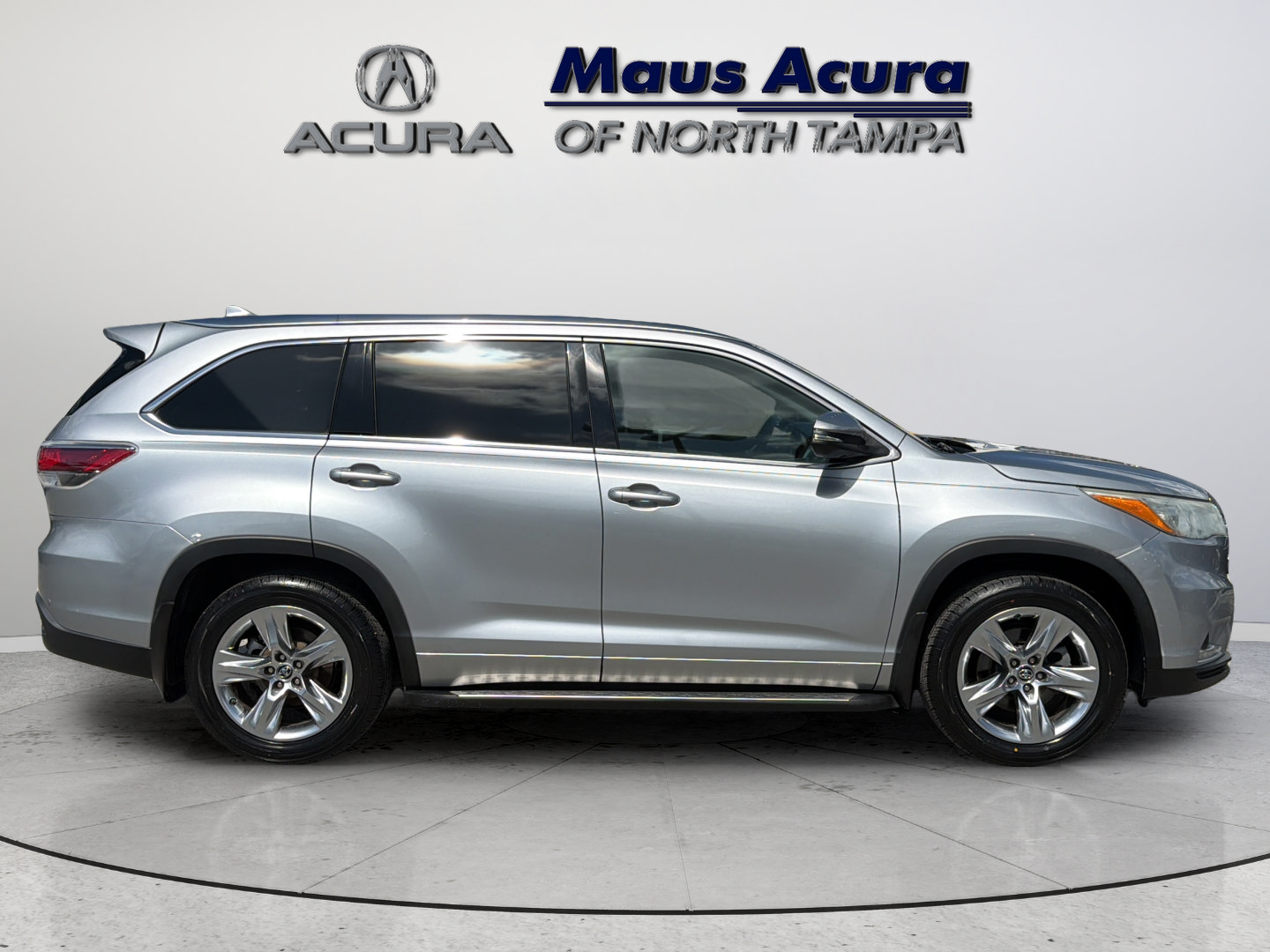 Used 2016 Toyota Highlander Limited Platinum FWD image 13