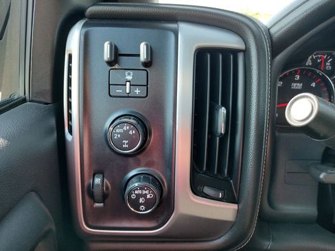 Used 2016 GMC Sierra 1500 SLE w/ SLE Value Package AWD/4WD image 23