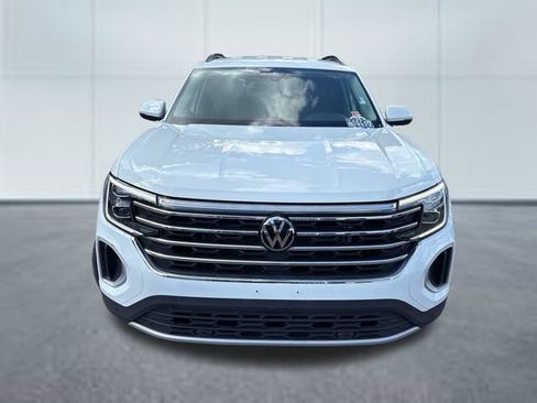 Used 2025 Volkswagen Atlas SE AWD/4WD image 6