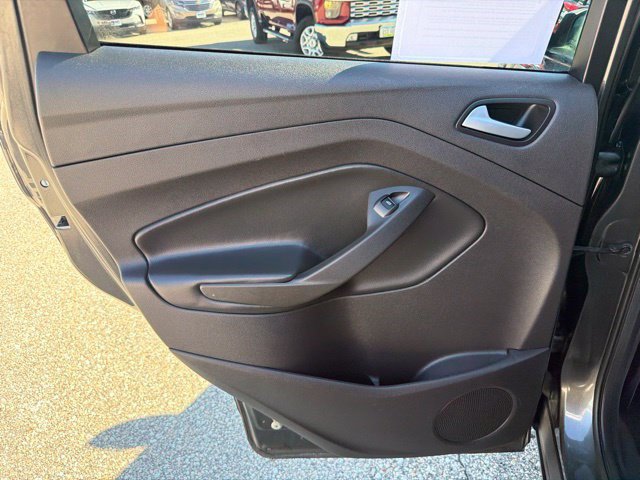 Used 2017 Ford Escape SE w/ SE Cold Weather Package AWD/4WD image 14