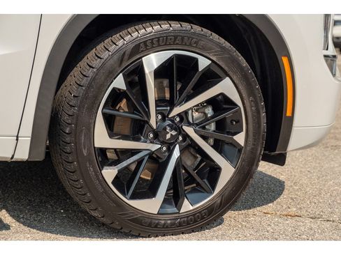 Used 2024 Mitsubishi Outlander SEL AWD/4WD image 10