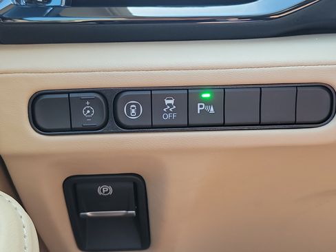 Used 2024 Acura MDX FWD w/ Technology Package image 28