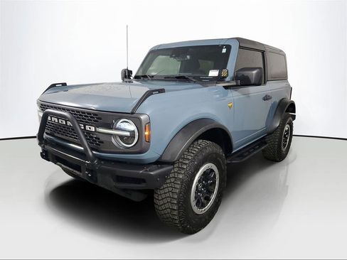 Used 2022 Ford Bronco 2-Door AWD/4WD image 3