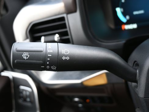 Used 2025 Ford F150 King Ranch w/ FX4 Off-Road Package image 23