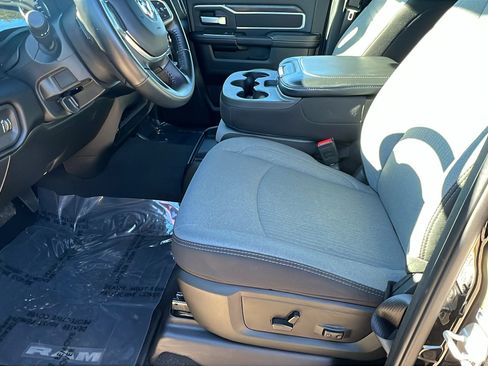 Used 2024 RAM 2500 Big Horn w/ Bed Utility Group image 16