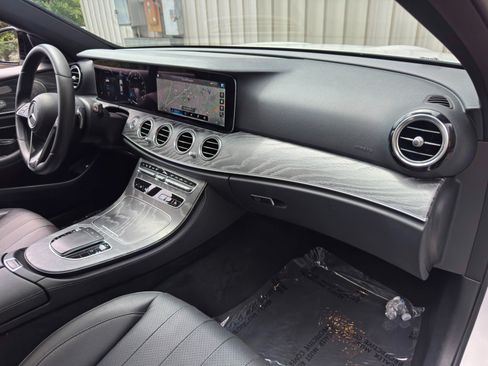Used 2021 Mercedes-Benz E 350 Sedan w/ Premium Package image 15