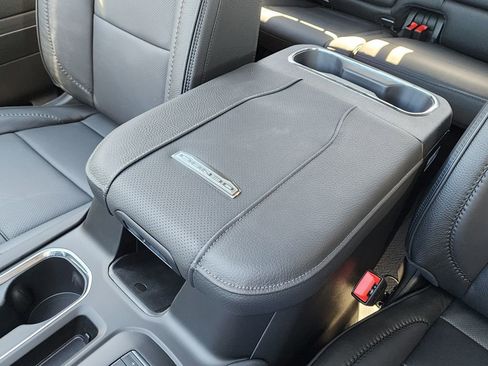 New 2026 GMC Sierra 2500 Denali w/ Denali Reserve Package image 34