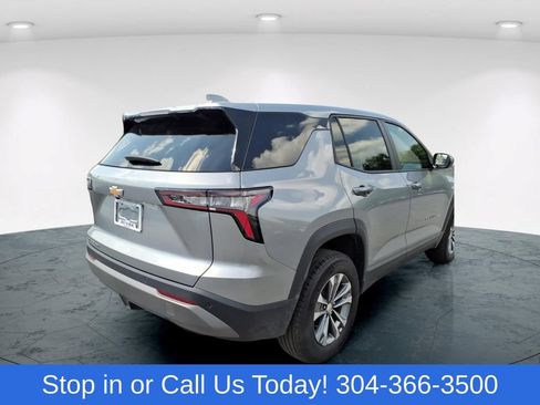 Used 2026 Chevrolet Equinox LT AWD/4WD image 4