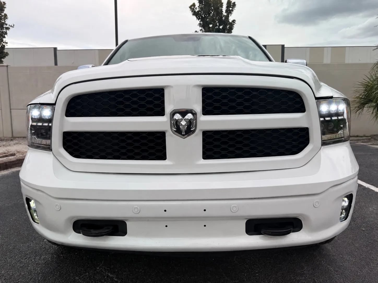 Used 2015 RAM 1500 Laramie Longhorn w/ Convenience Group AWD/4WD image 28