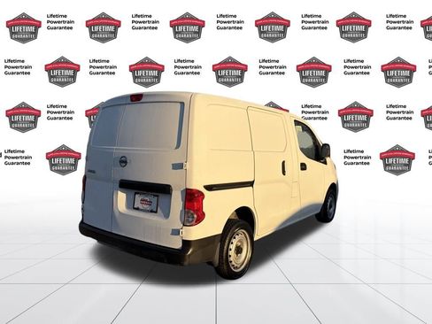 Certified 2020 Nissan NV200 S image 6